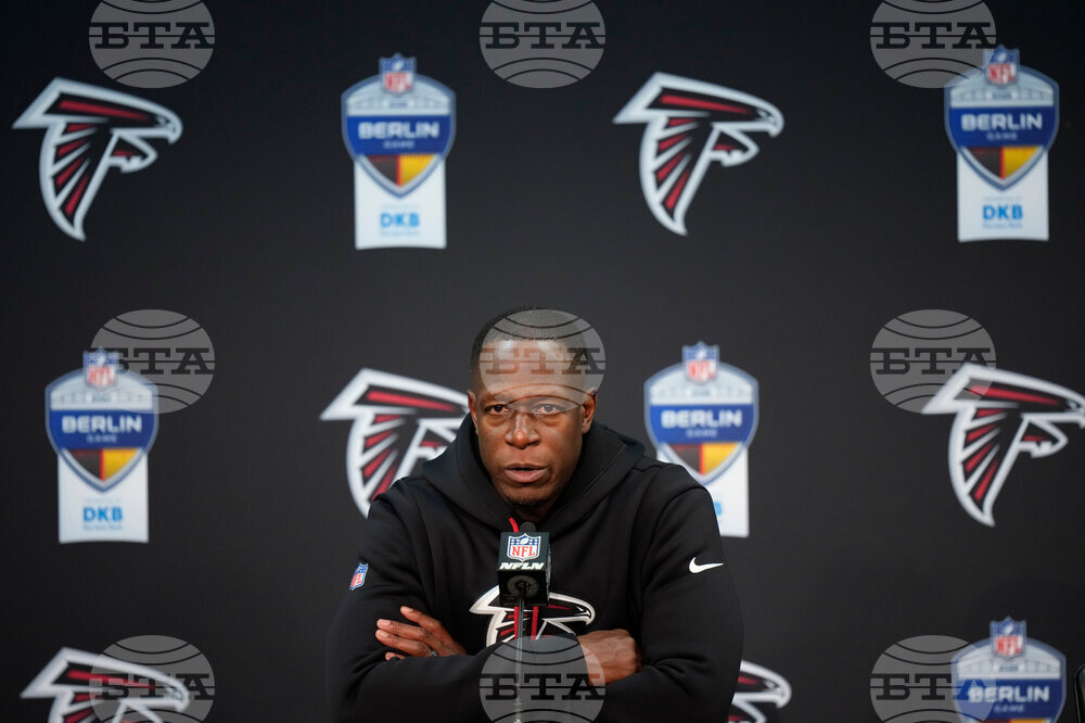 Falcons Colts Football