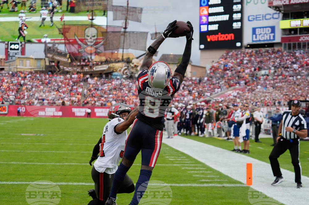 Patriots Buccaneers Football