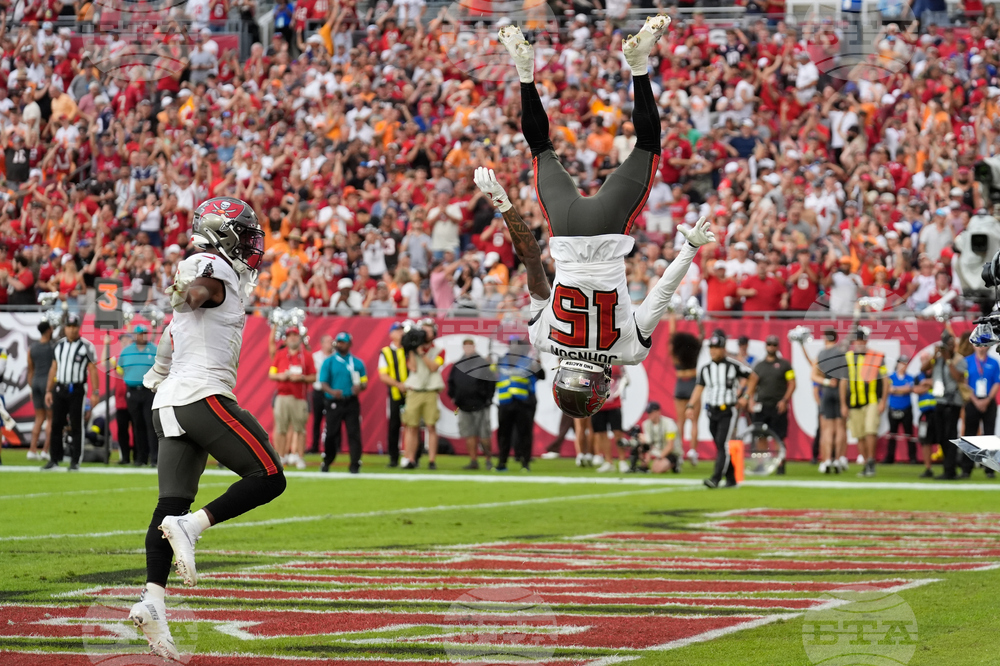 APTOPIX Patriots Buccaneers Football