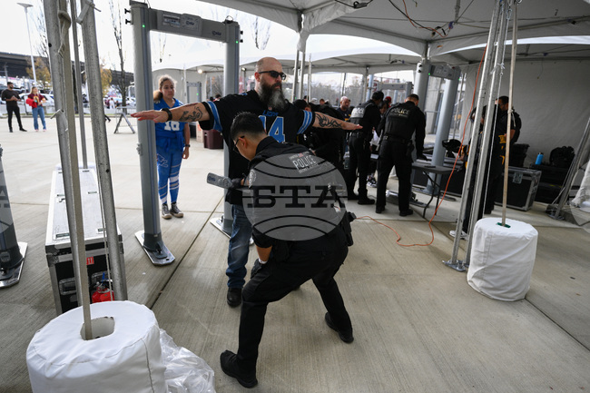 Lions Commanders Football