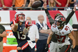 Patriots Buccaneers Football