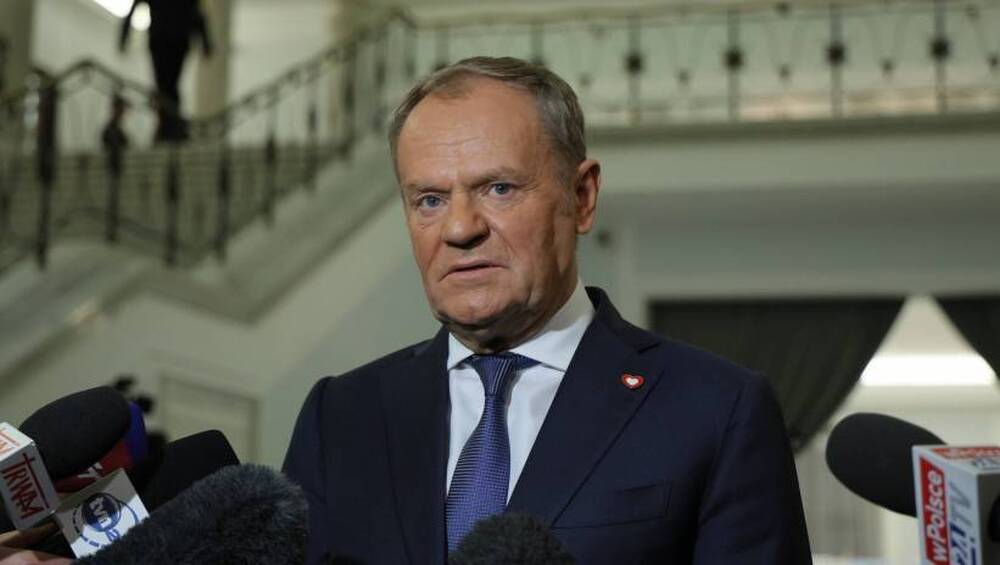 ПАП: Повече поляци смятат премиера Туск за по-добър политик от президента Навроцки, сочи проучване