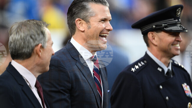 САЩ поразиха плавателни съдове заради предполагаем превоз на наркотици, в източния Тихи океан; убиха са шестима души, съобщи военният министър