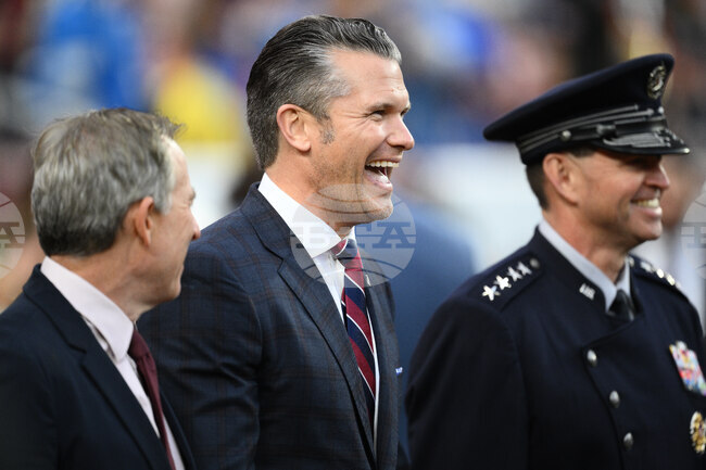 САЩ удариха в Тихия океан плавателни съдове, участващи в предполагаем наркотрафик, шестима души са убити