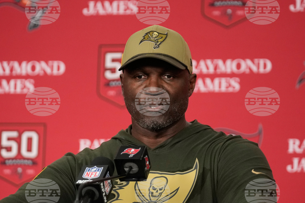 Patriots Buccaneers Football