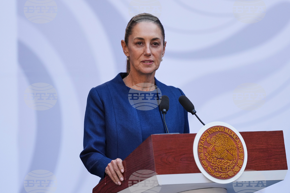 Президентката на Мексико Клаудия Шейнбаум заяви, че е провела "продуктивен и сърдечен" разговор с Тръмп по въпроси, свързани с търговията