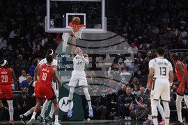 Rockets Bucks Basketball