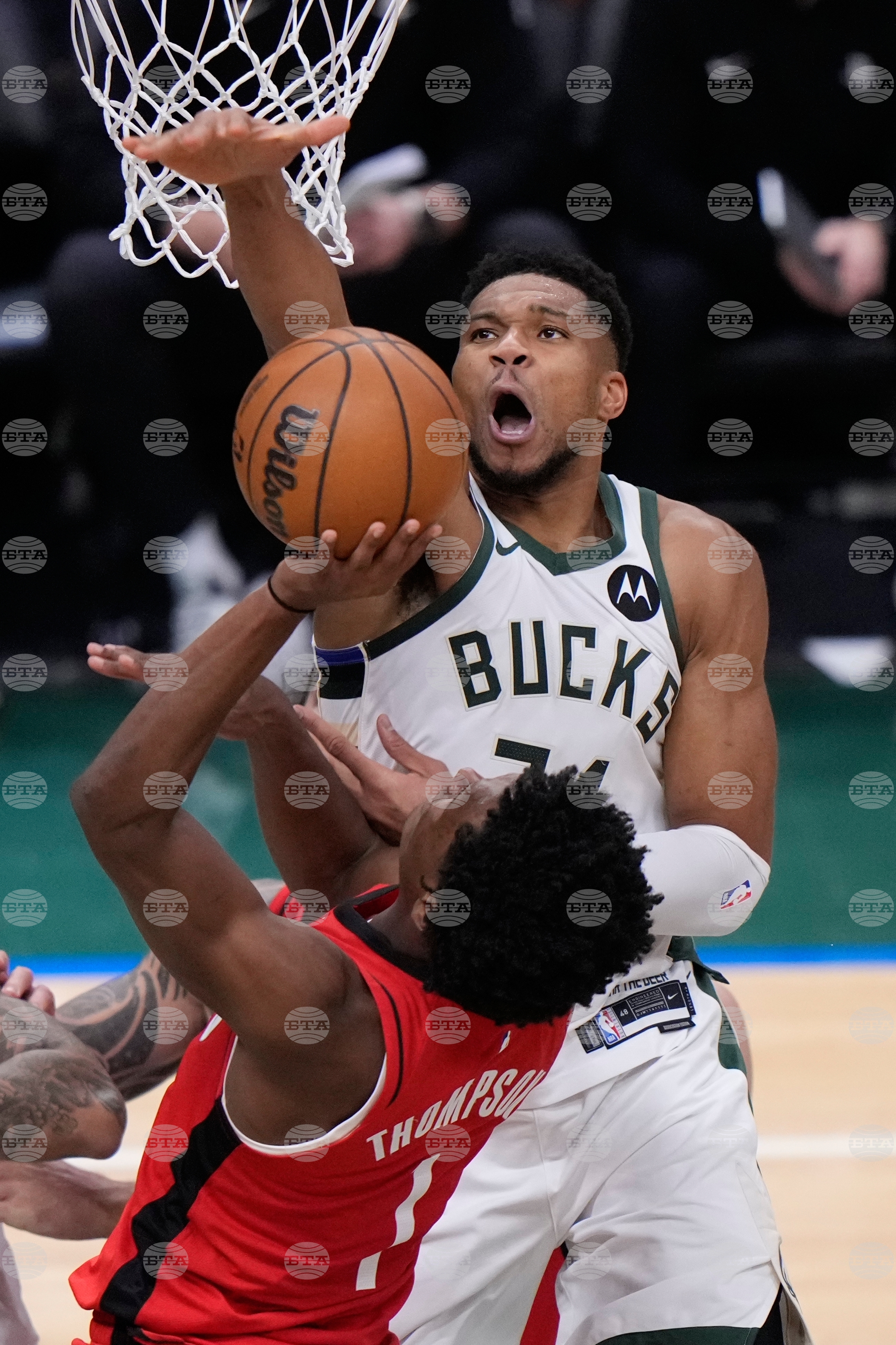 Rockets Bucks Basketball