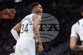 Rockets Bucks Basketball