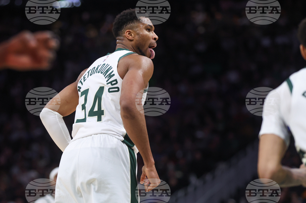 Rockets Bucks Basketball