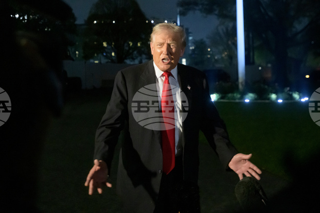 Тръмп заплаши, че ще глоби авиационните диспечери, които не се явят на работа