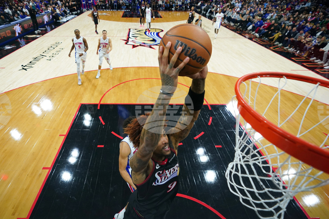 Pistons 76ers Basketball