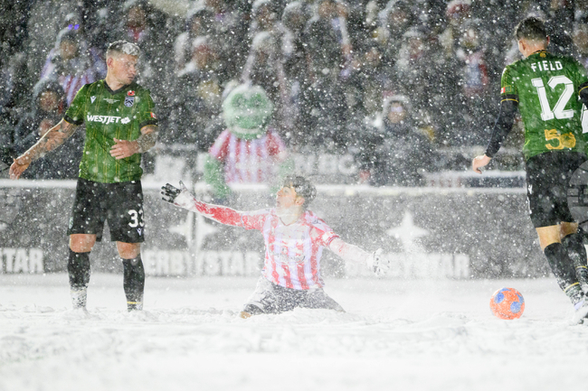 Атлетико Отава спечели първа титла във футболната Висша лига на Канада