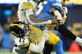 APTOPIX Steelers Chargers Football