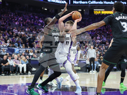 Timberwolves Kings Basketball