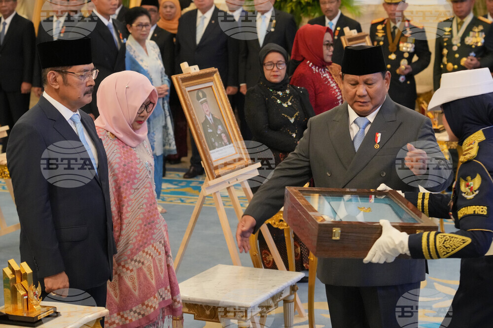 Indonesia Suharto Hero Status