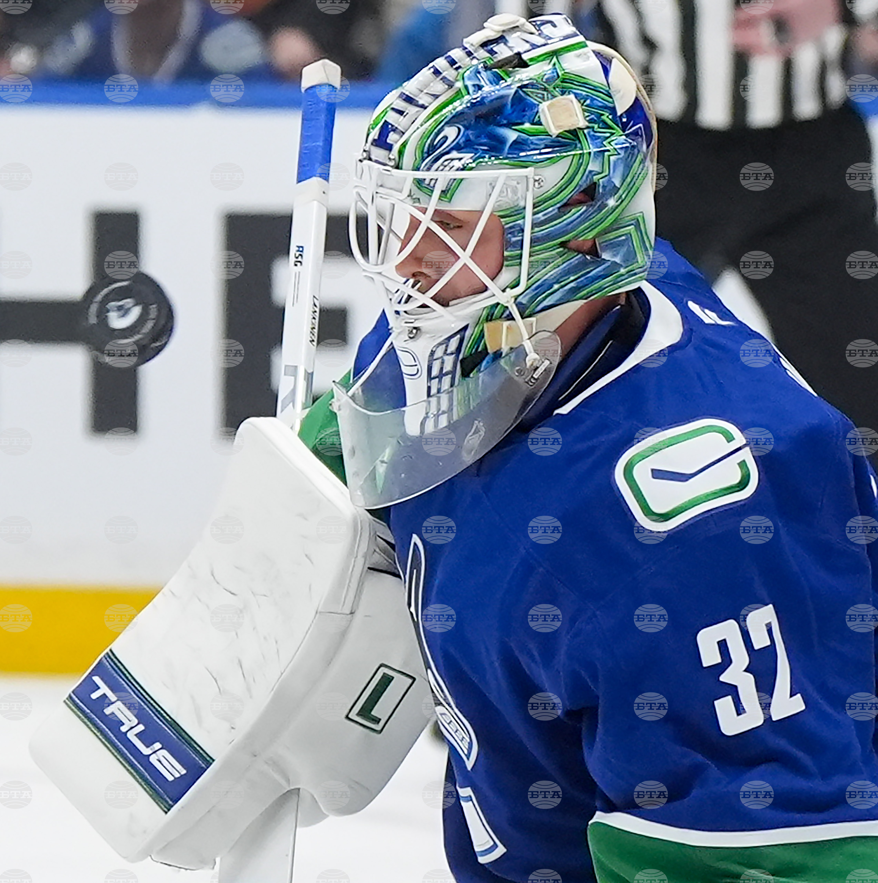 Avalanche Canucks Hockey