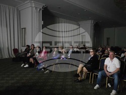 Български фолклорни състави в чужбина - среща