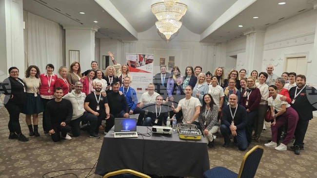 Асоциацията на българските фолклорни състави в чужбина: Измина още една вълнуваща среща, на която ни събра любовта към фолклора 