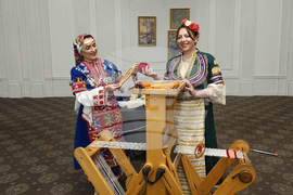 Български фолклорни състави в чужбина - среща