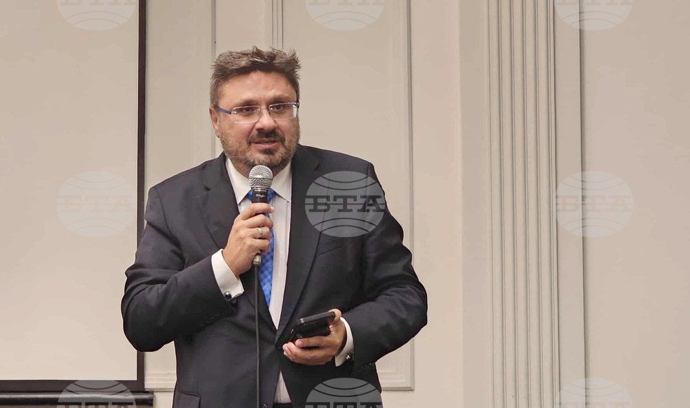 Български фолклорни състави в чужбина - среща