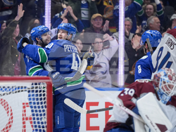 Avalanche Canucks Hockey