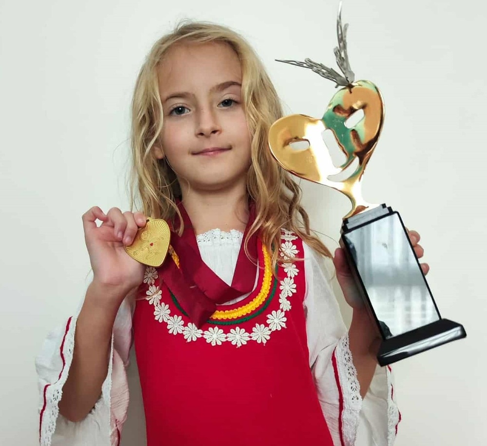Дете от плевенска арт школа е отличено в международен конкурс за рисунка на здравна тема