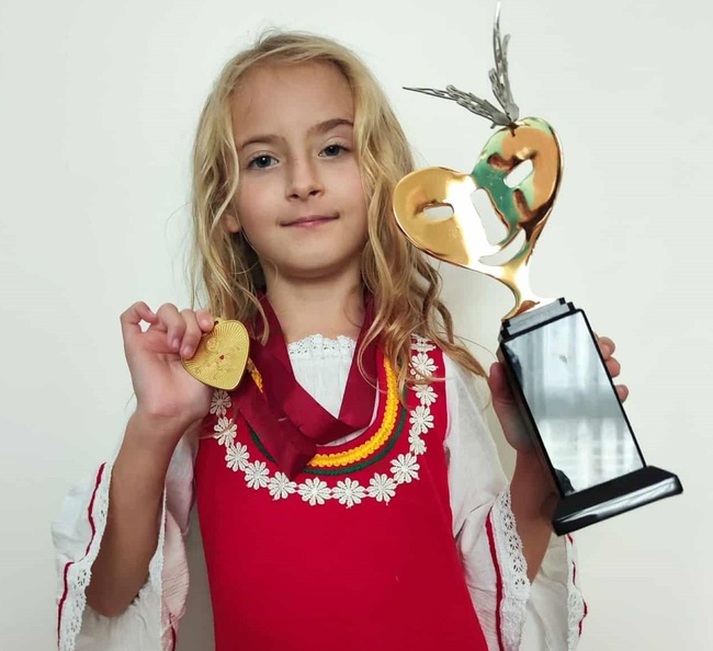 Дете от плевенска арт школа е отличено в международен конкурс за рисунка на здравна тема