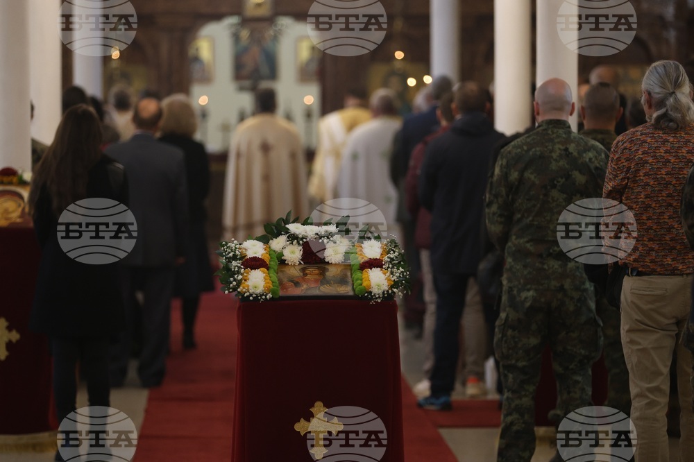 Военна академия - патриарх Даниил - литургия