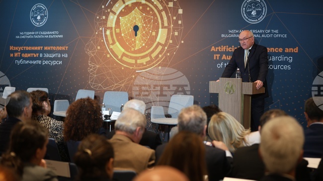Одиторите на Сметната палата са напълно подготвени да пазят публичните ресурси в една нова финансова и икономическа реалност за страната ни, каза Димитър Главчев