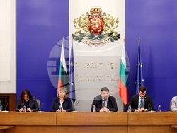 „Доброволчеството в България – може ли държавата да подкрепи доброволците в България?“ - кръгла маса