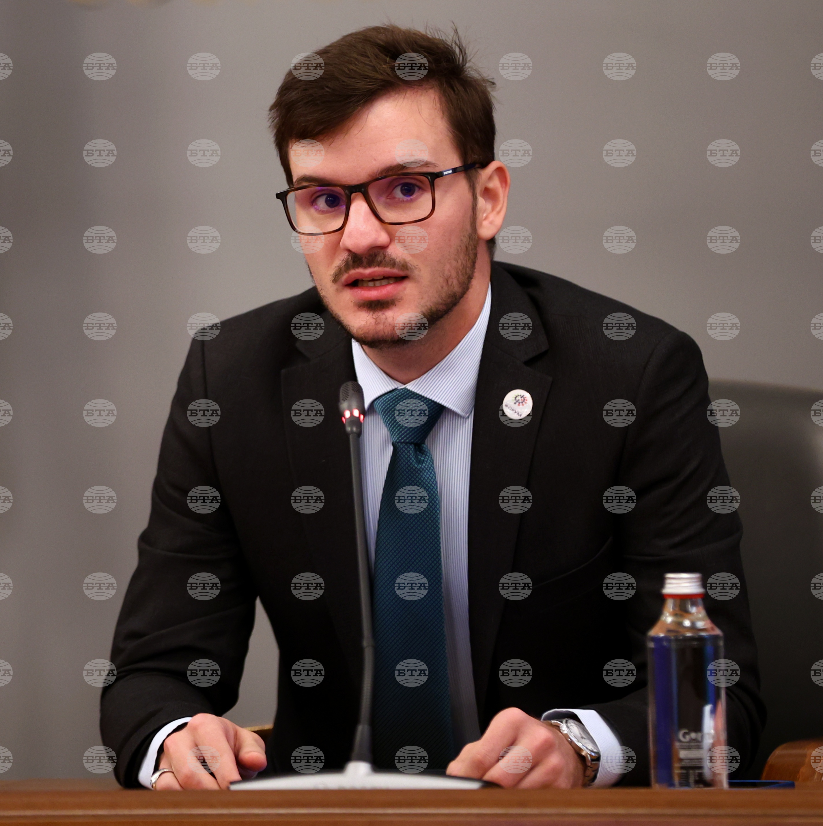 „Доброволчеството в България – може ли държавата да подкрепи доброволците в България?“ - кръгла маса