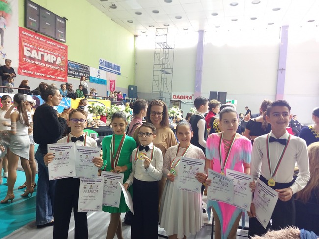 Клуб по спортни танци "Туида": Купа от Държавното Лично Отборно Първенство за състезателите от КСТ "Туида"