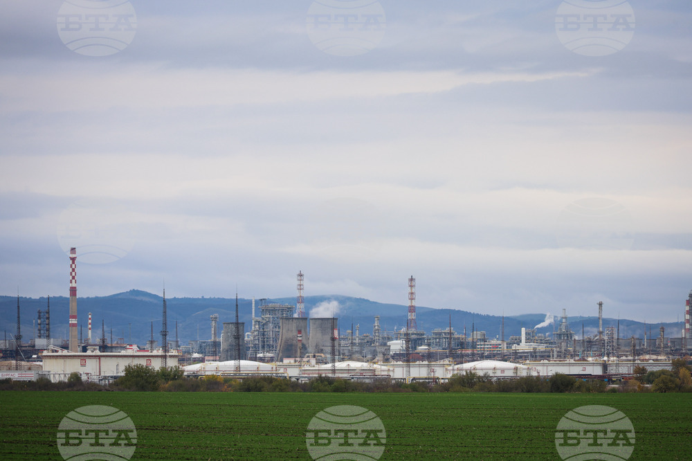 Бургас - „Лукойл Нефтохим“ - производствена база