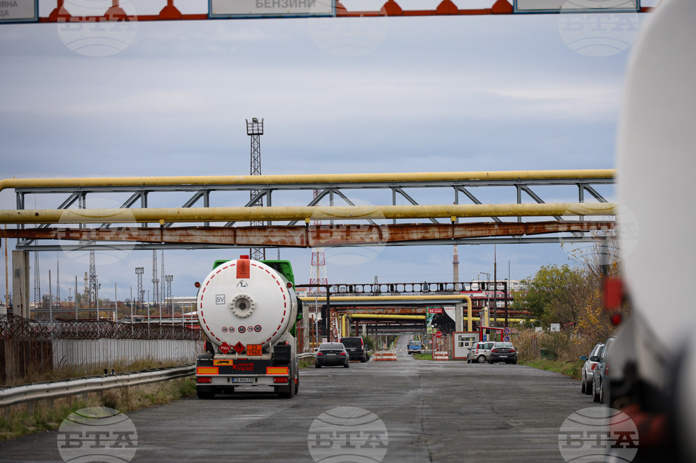 Нужни са действия за осигуряване на стабилни доставки на горива у нас, коментира пред БТА Росинка Бъчварова от Сдружението на малките търговци на горива