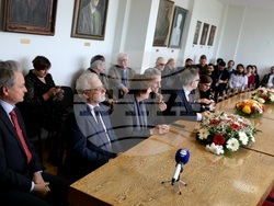 Международен център по математически науки при БАН - изследователски групи - представяне