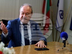 Международен център по математически науки при БАН - изследователски групи - представяне