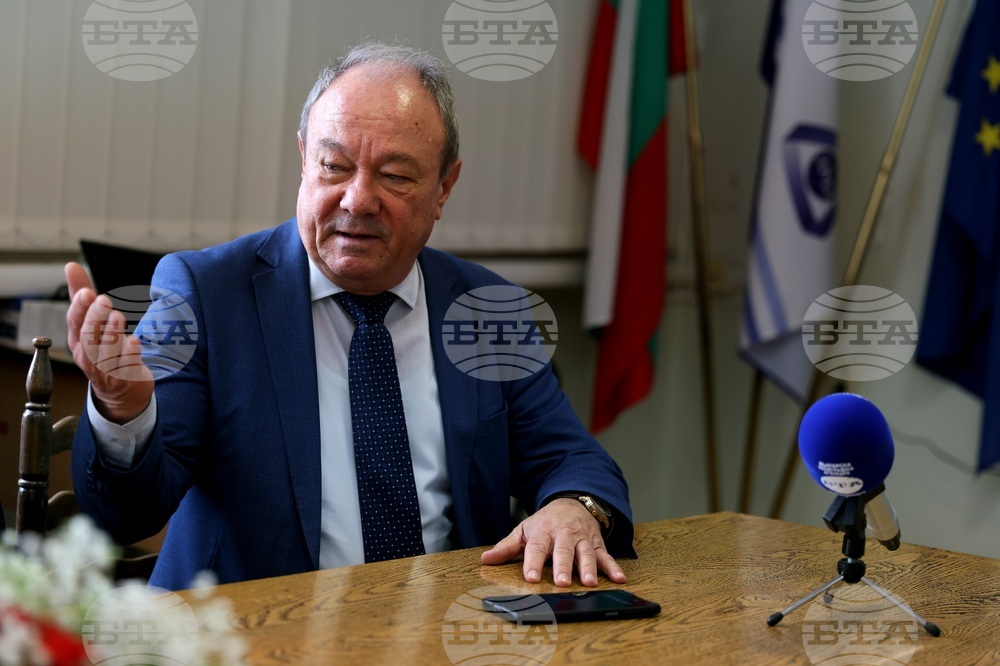 Международен център по математически науки при БАН - изследователски групи - представяне