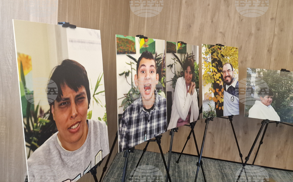 Изложба - "Емоции на фокус"