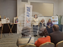 Изложба - "Емоции на фокус"