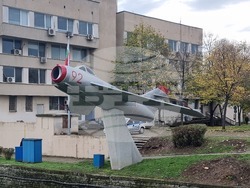 Ямбол - изтребител МиГ-17 - експониране на открито
