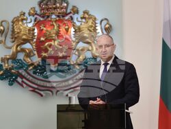 Румен Радев - Жозеф Аун - изявления