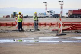 Бургас - летище - ремонт на писта