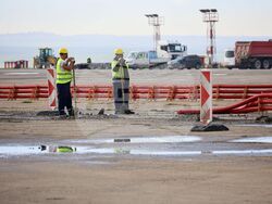 Бургас - летище - ремонт на писта