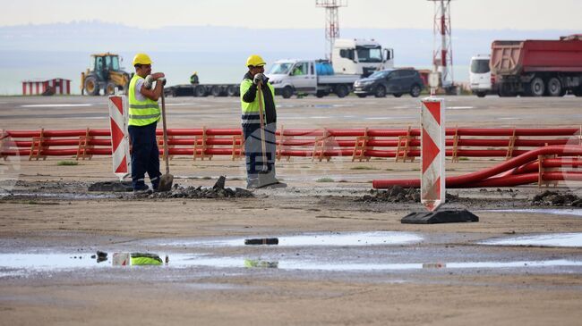 Тестваха обновената писта на летище Бургас със серия от излитания и кацания 