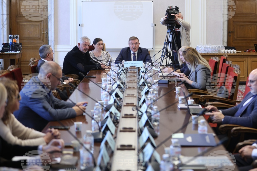 Народно събрание - Комисия по здравеопазването - кръгла маса