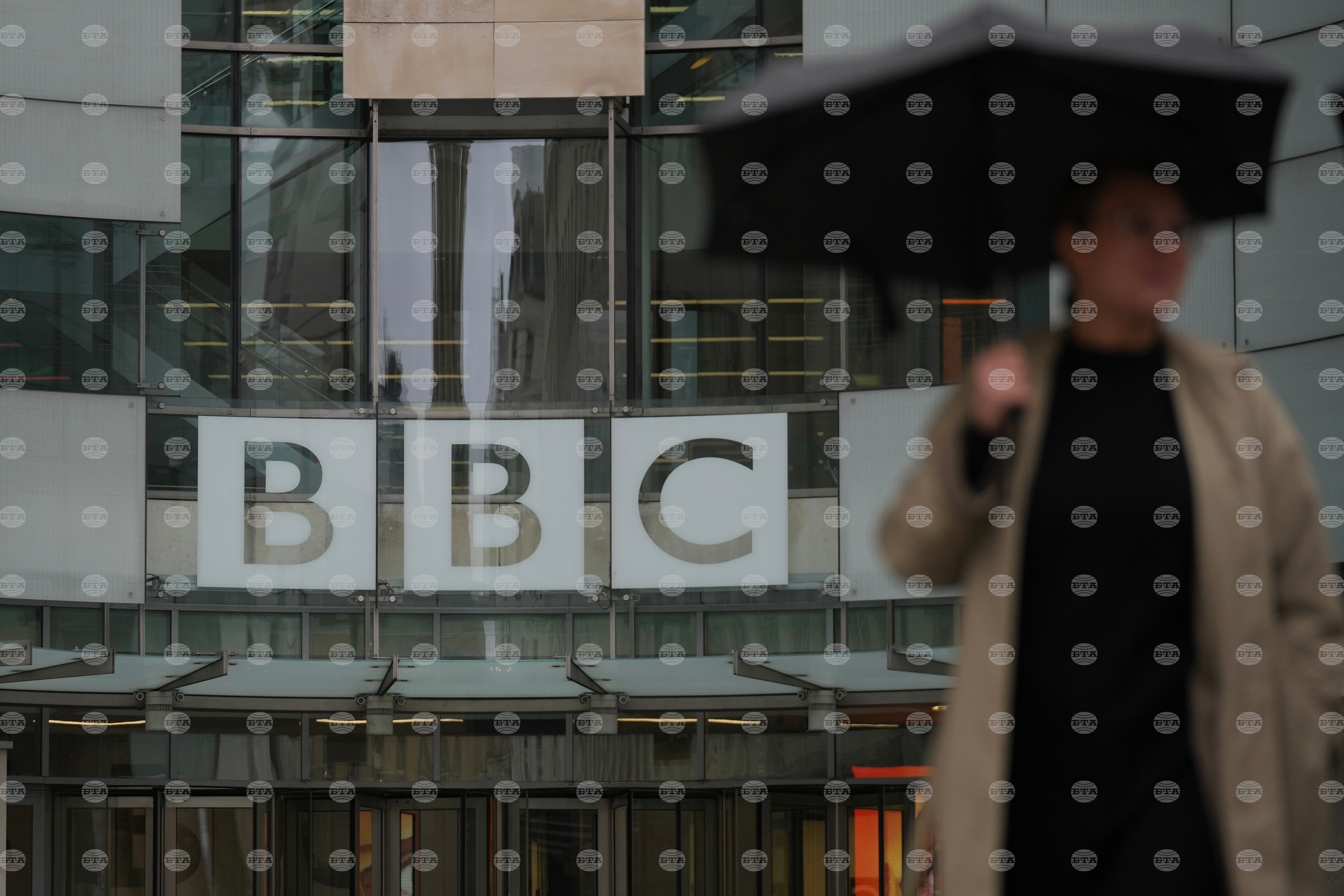 Би Би Си съобщи, че Доналд Тръмп е изпратил писмо до британската медия, в което я заплашва със съд