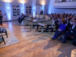 Френски институт - конференция в памет на Жельо Желев