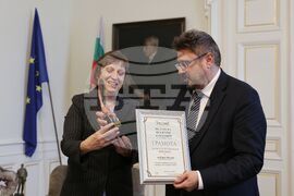 Българска академия на науките - Кирил Вълчев - отличие „За правилна и богата българска реч в журналистиката“