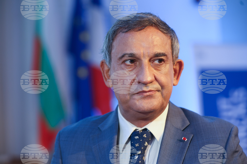 Френски институт - конференция в памет на Жельо Желев